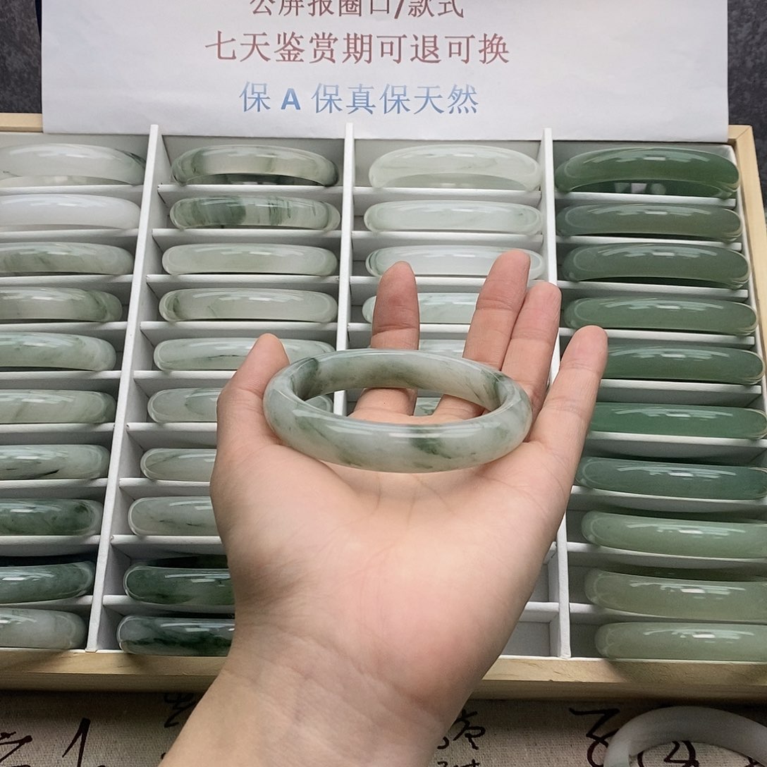 石英质玉未镶嵌手镯278