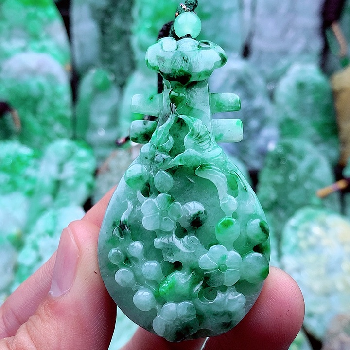 翡翠吊坠(不含链)未镶嵌