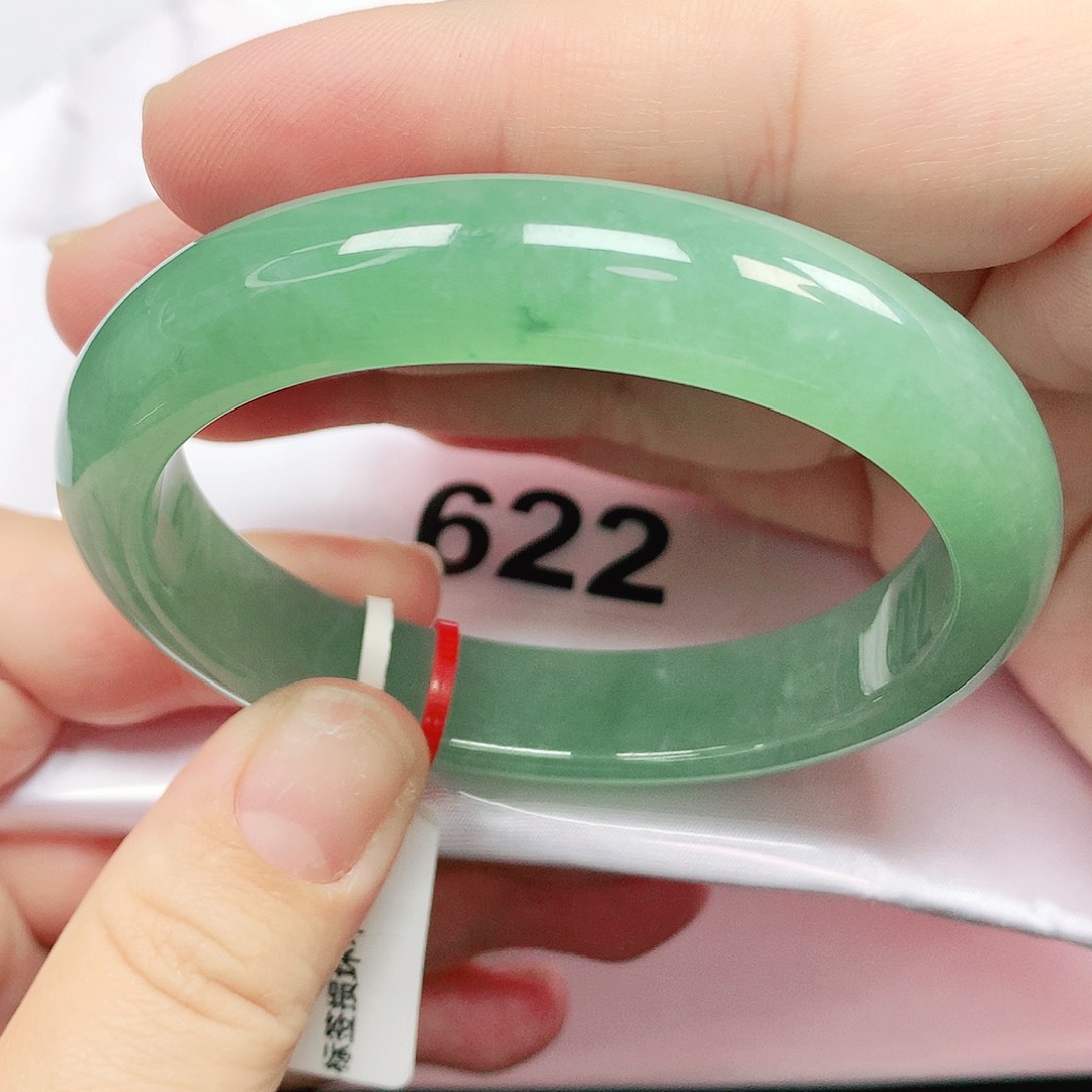 翡翠未镶嵌手镯翡翠622 贵妃54