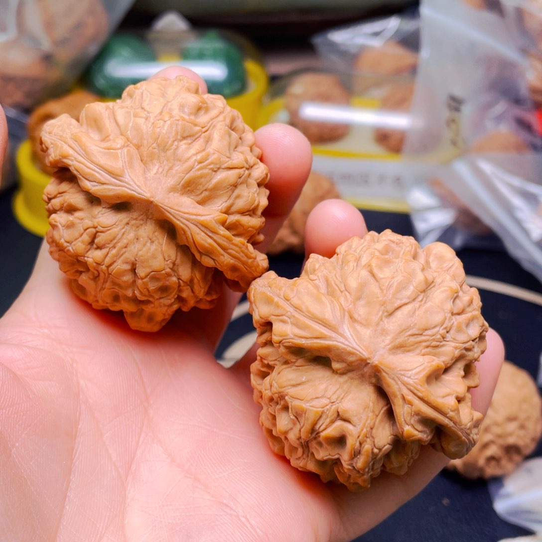 吊坠文玩核桃龙鼎一对