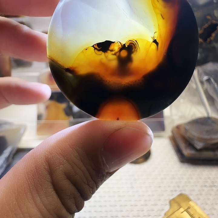 玛瑙/玉髓未镶嵌珠宝奇石