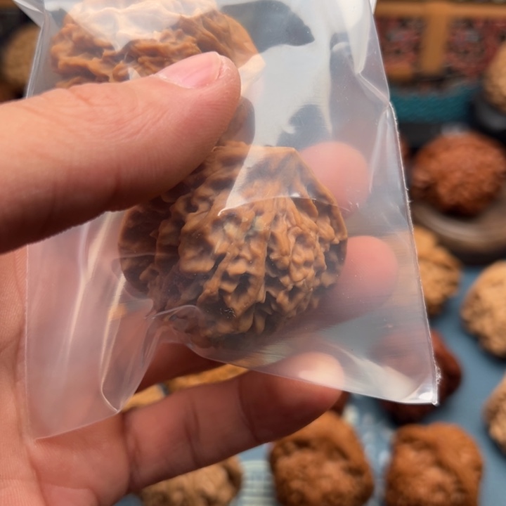 桃核吊坠快***人发给哥哥哥哥