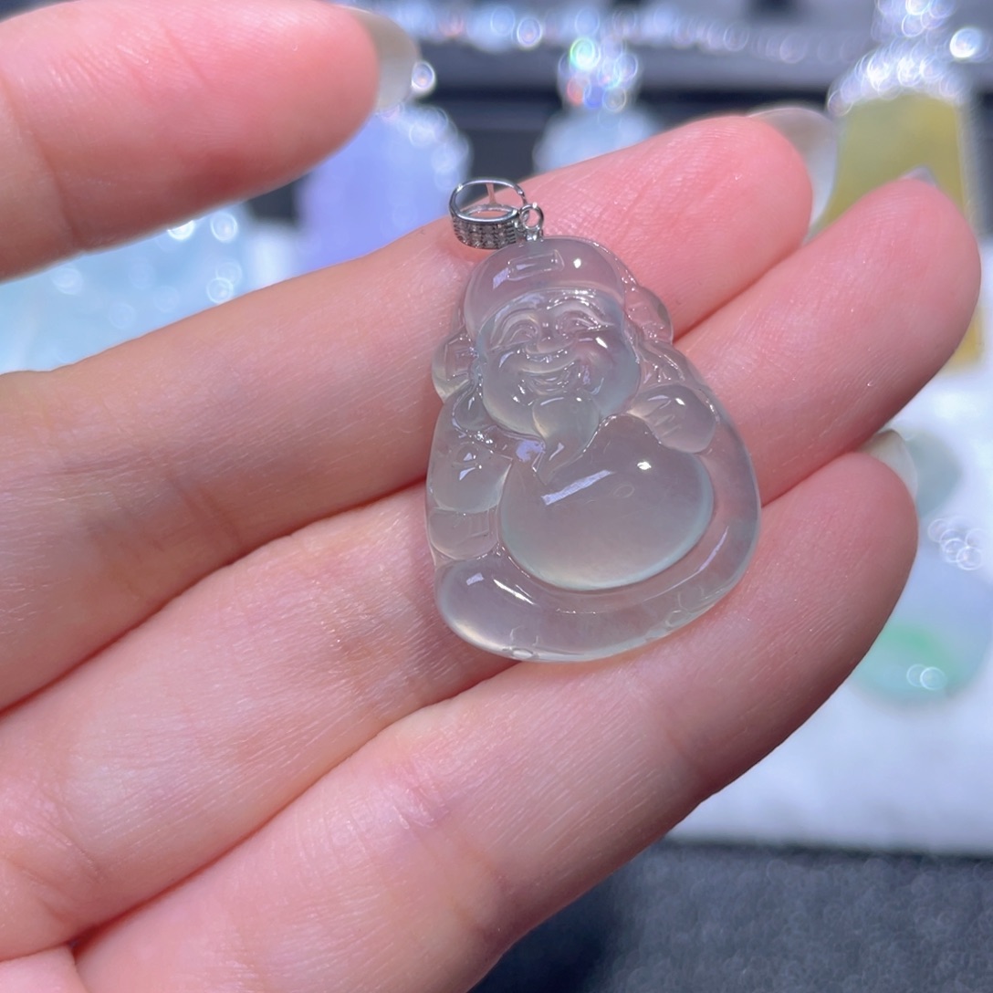 翡翠18K金镶嵌颈饰翡翠