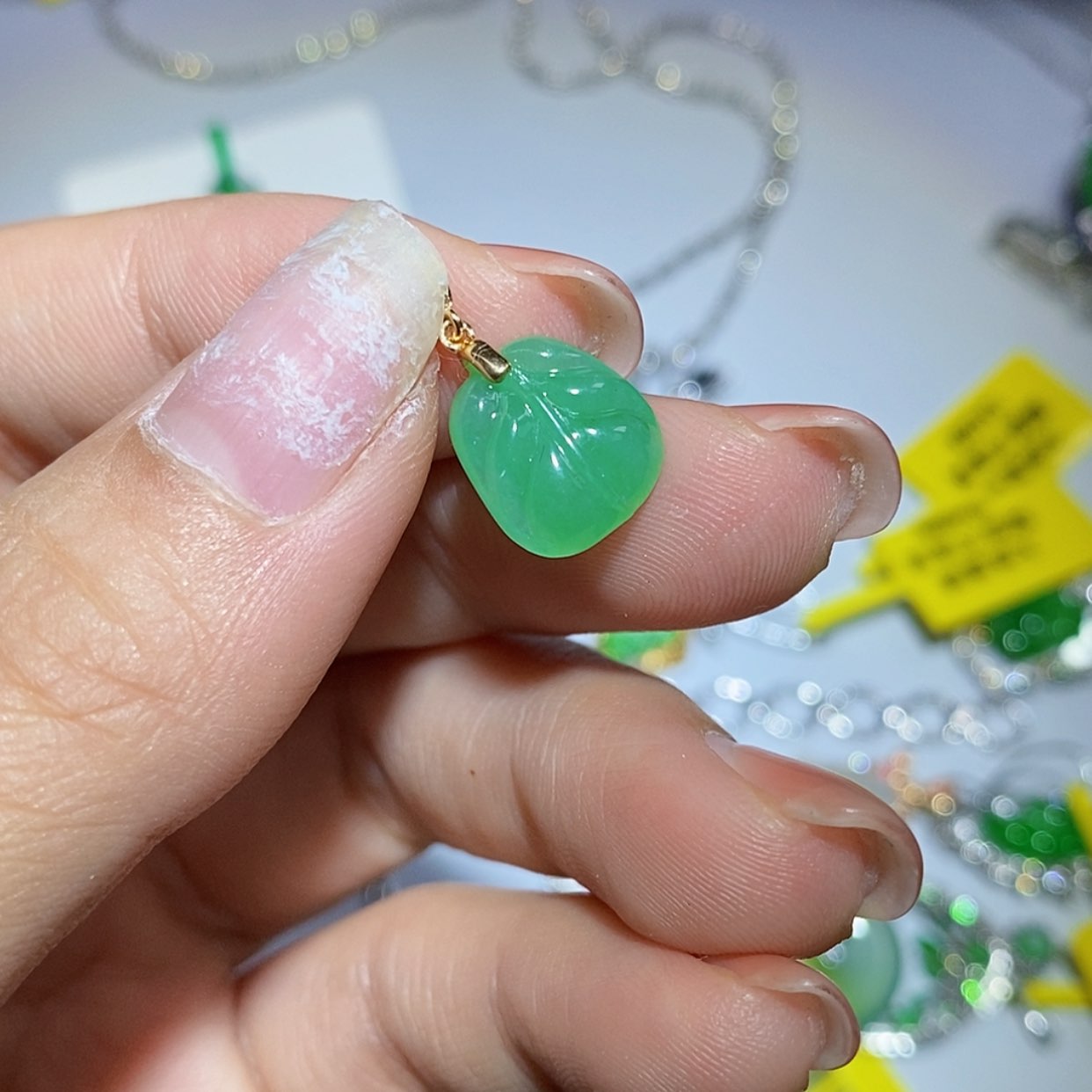 【闪购商品】翡翠18K金镶嵌颈饰吊坠