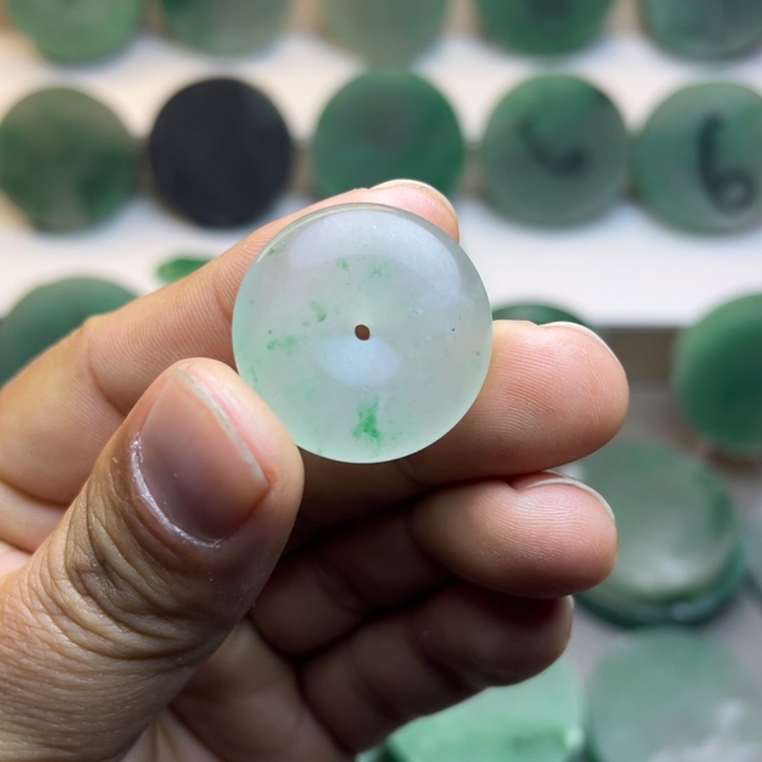 定制石英质玉（非洲翠）