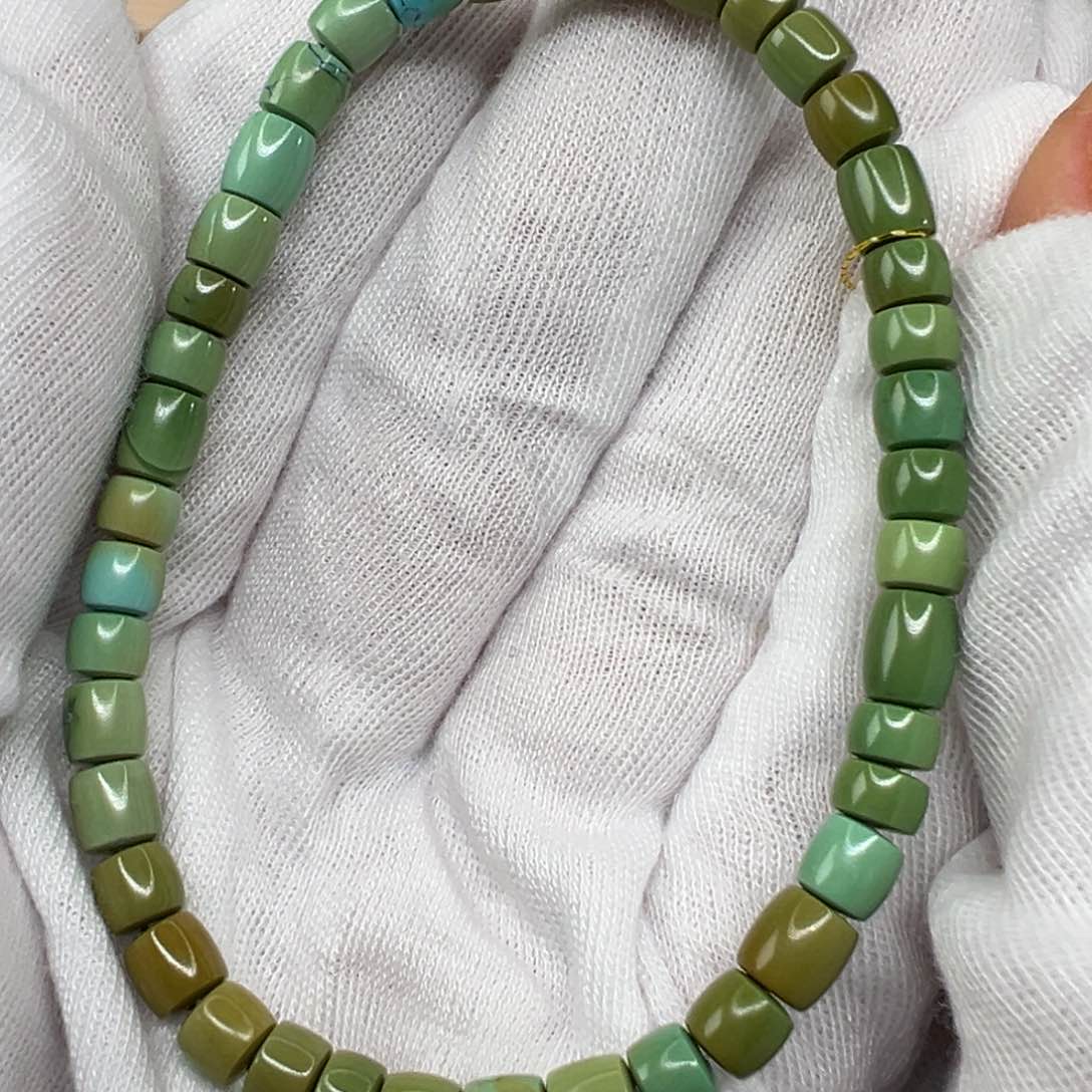 绿松石配饰未镶嵌