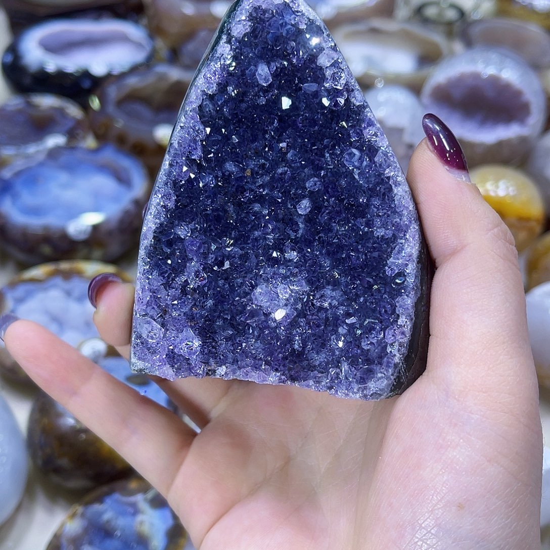 未镶嵌水晶珠宝半成品