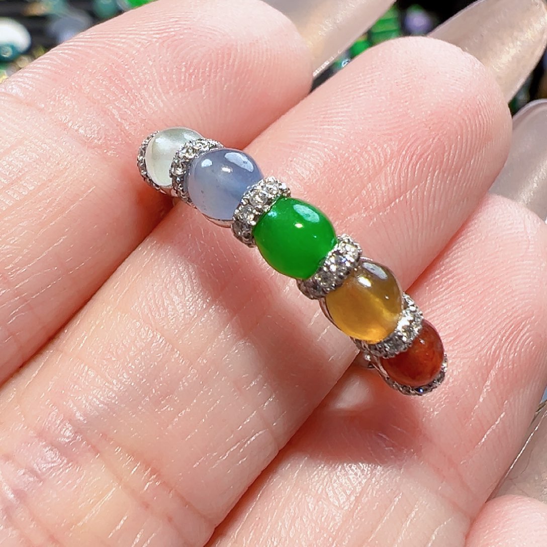 翡翠戒指18K金镶嵌签收后24小时鉴赏期