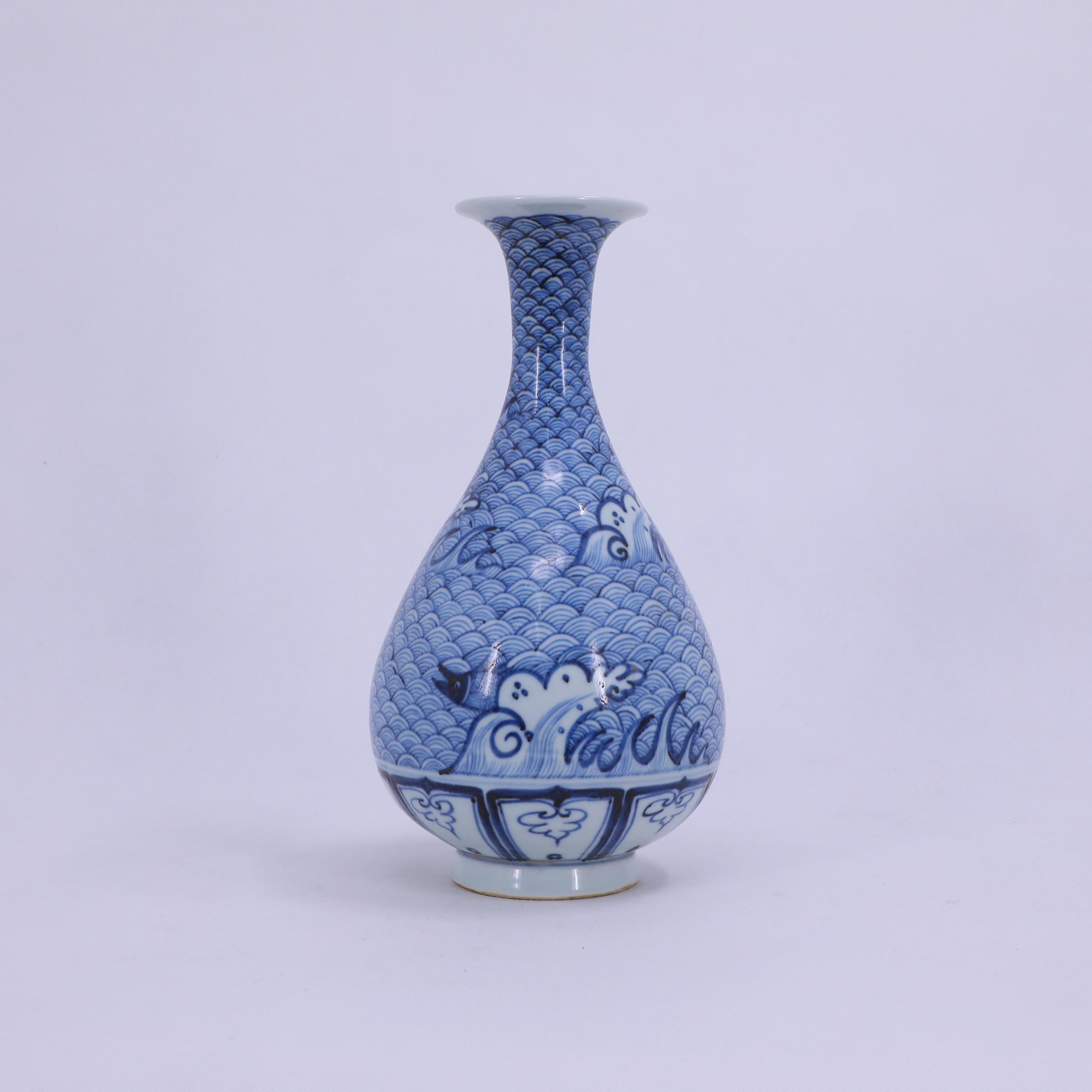 古陶瓷/青花海水纹玉壶春瓶LOT5219