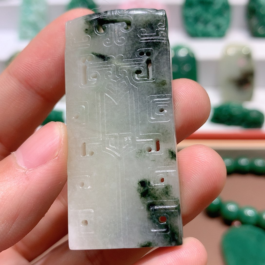 独山玉挂件未镶嵌