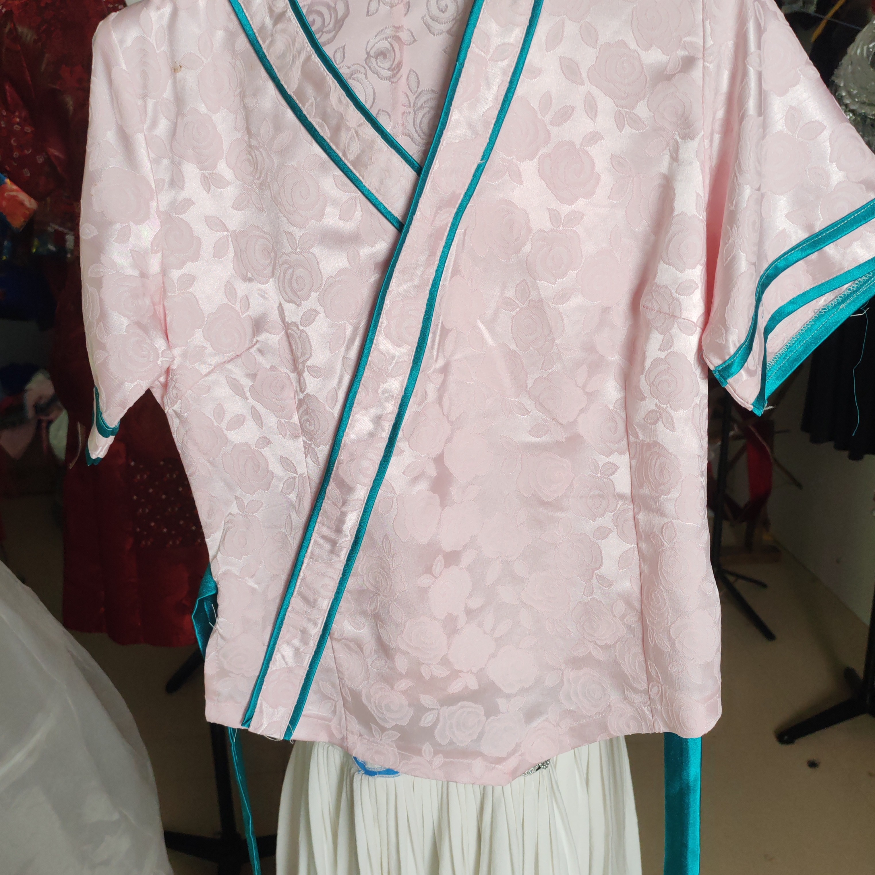 时尚休闲国风民族风上衣展现独特魅力