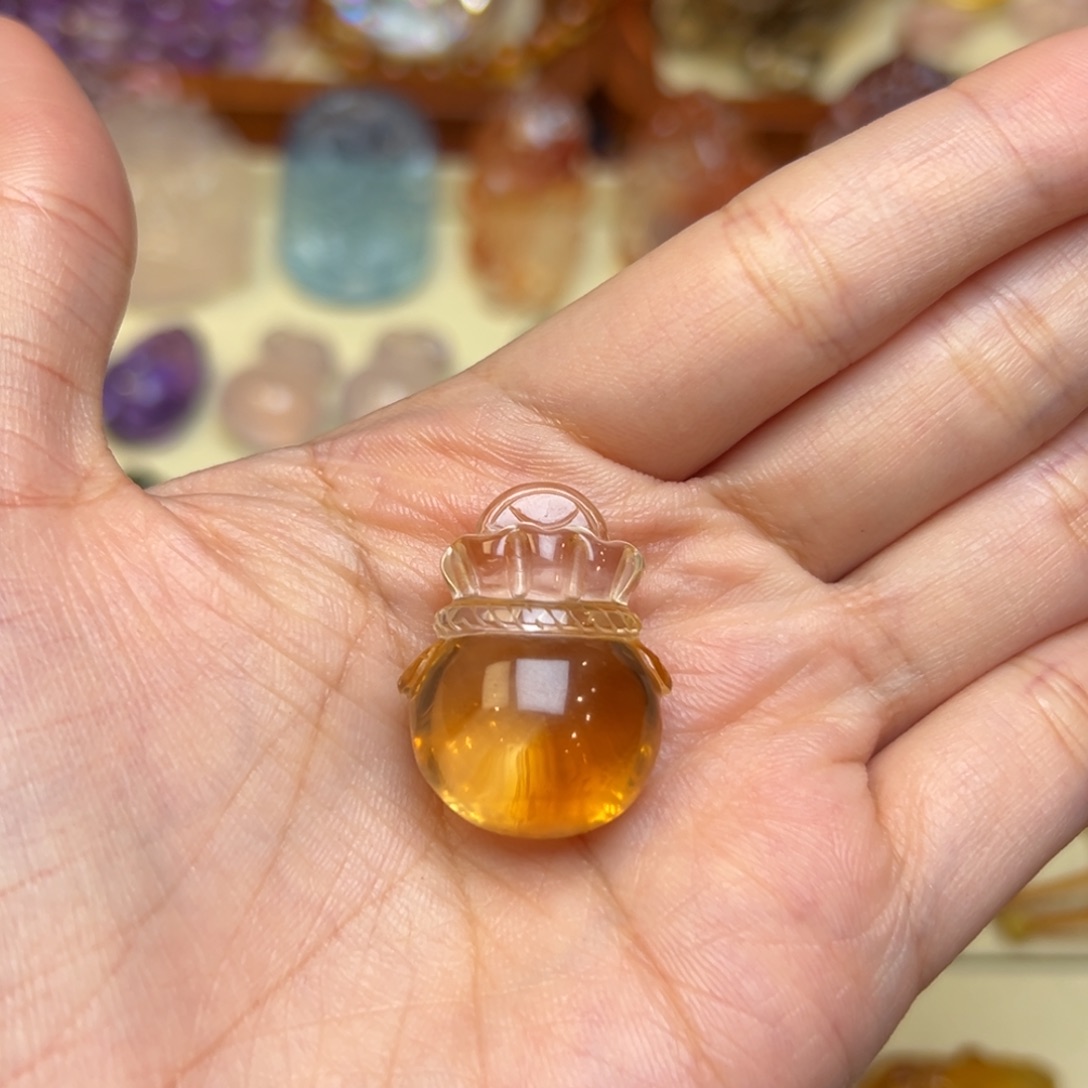 小***蛙未镶嵌吊坠(赠链)水晶