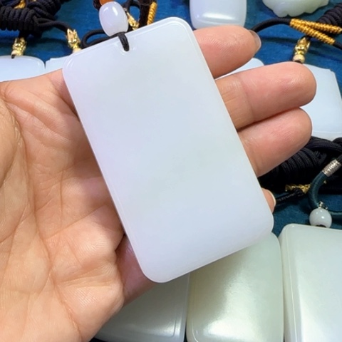 和田玉颈饰未镶嵌L****