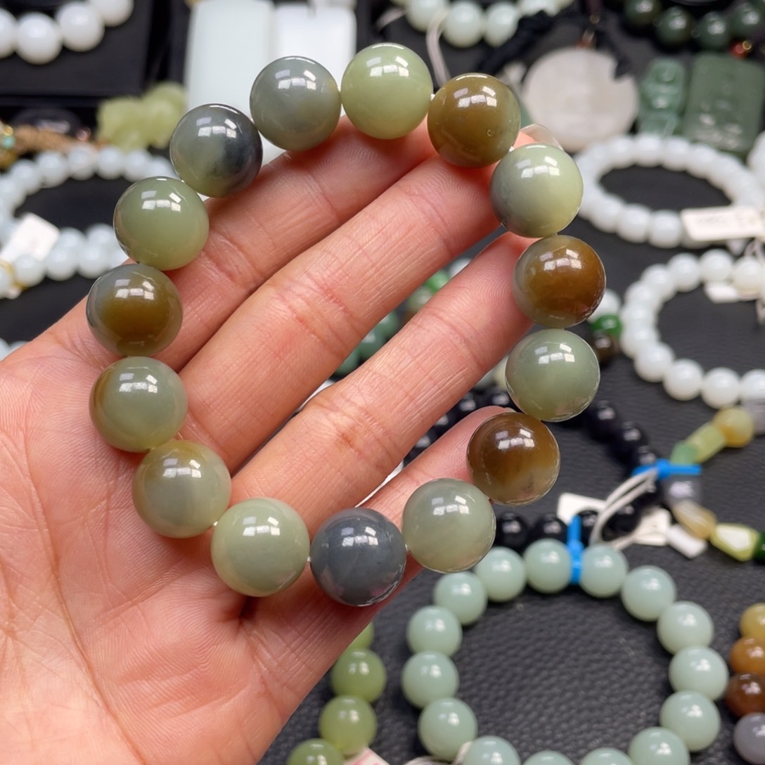 和田玉未镶嵌手链