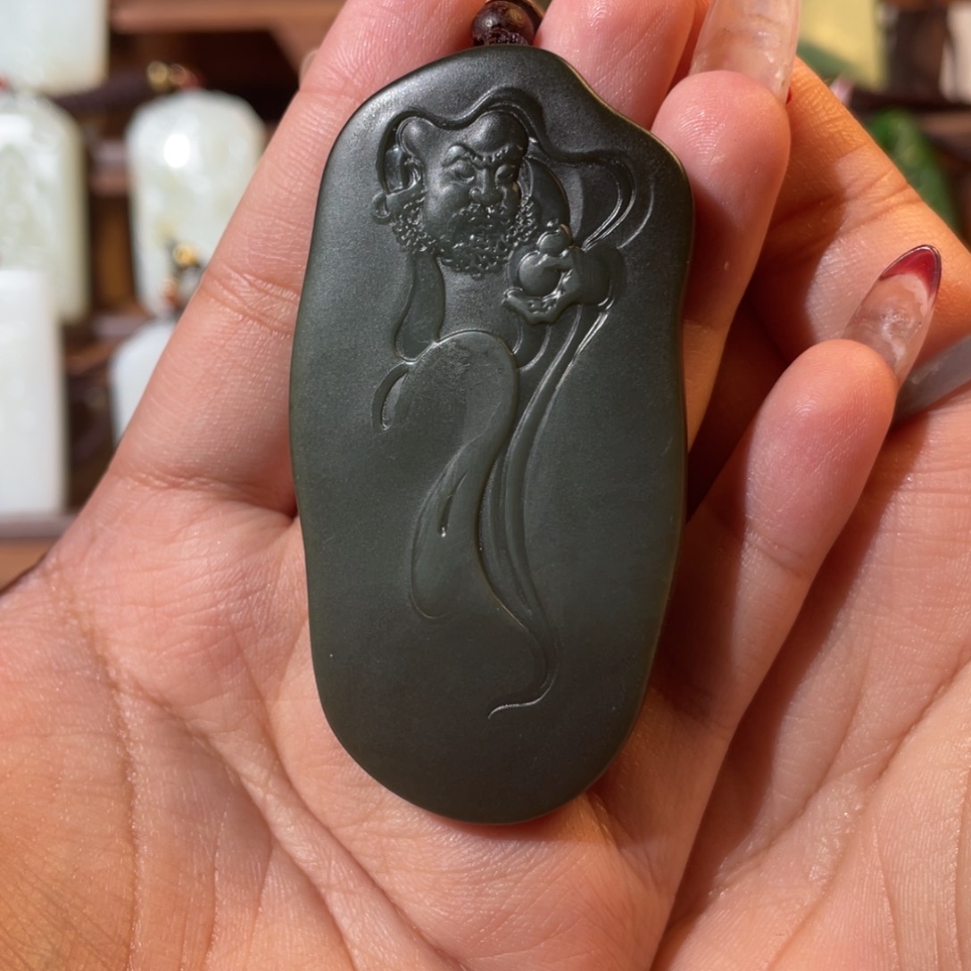 和田玉颈饰未镶嵌…*哥