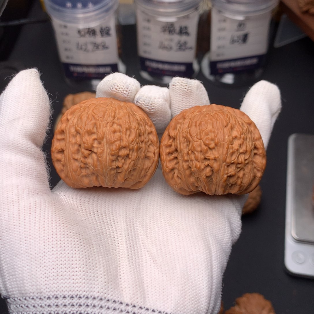 文玩核桃吊坠43绣球