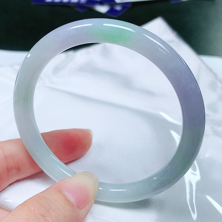 翡翠手镯（圆镯）未镶嵌