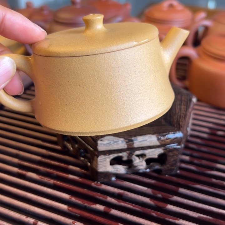 紫砂茶案黄金云柱150cc