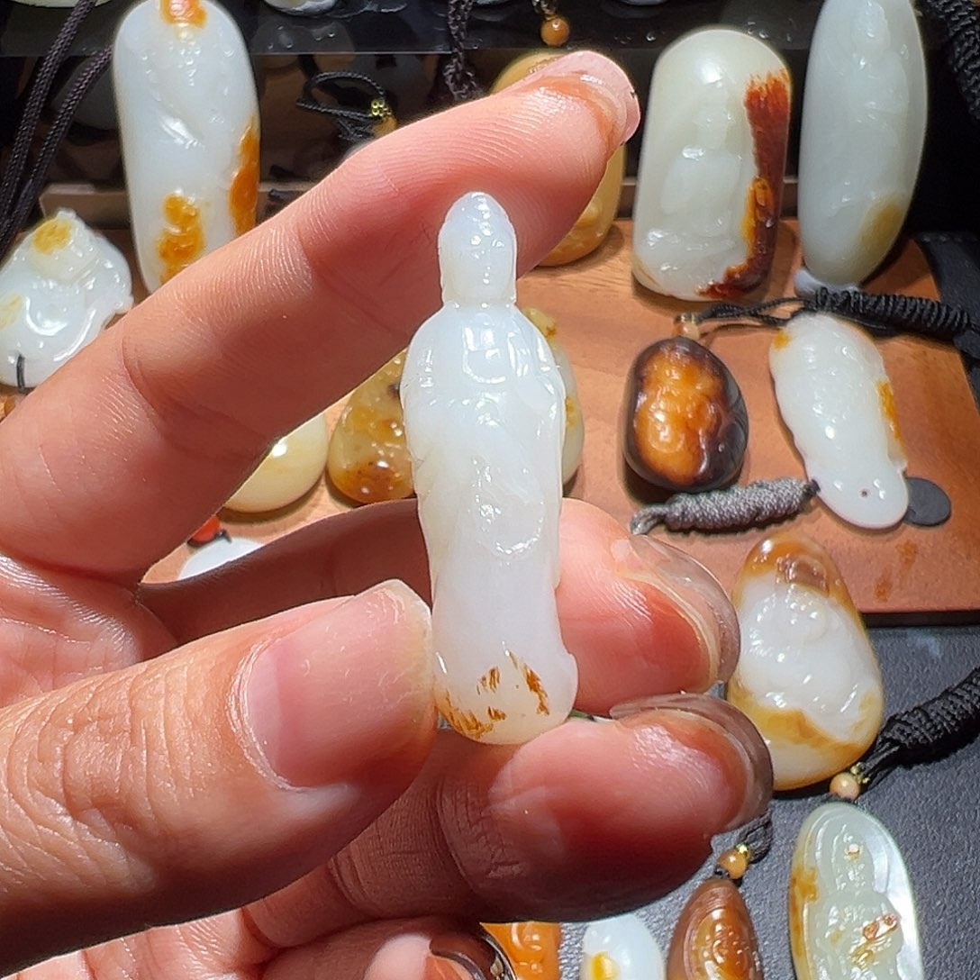 和田玉未镶嵌玉牌