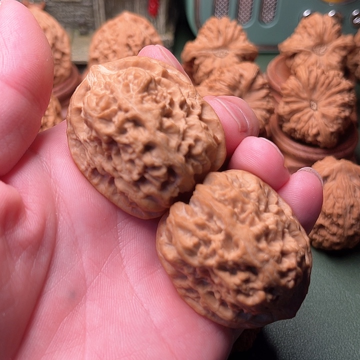 文玩核桃把件西北将军