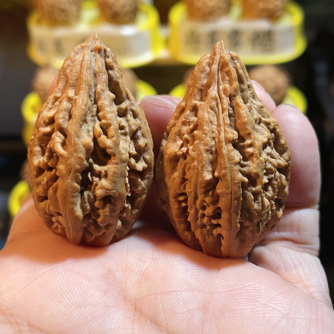 吊坠文玩核桃观音瓶