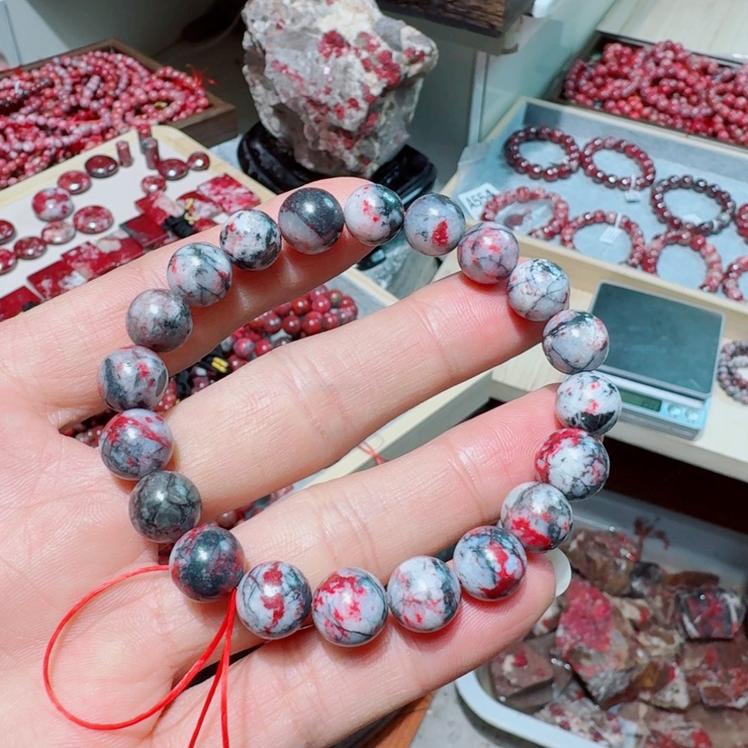 天然辰砂天然原石卡10//32.8克