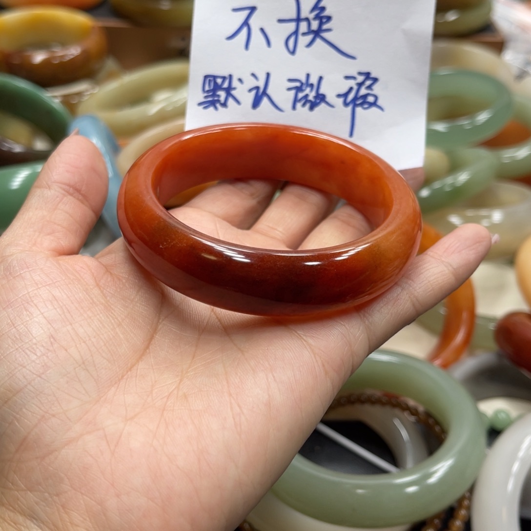 石英岩玉未镶嵌珠宝奇石