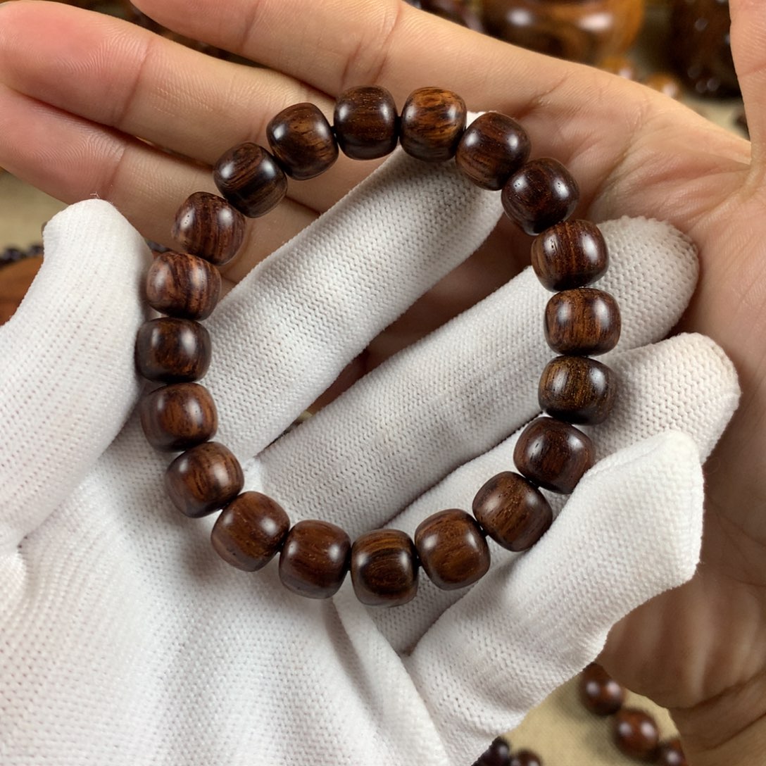 黄花梨/降香黄檀0.9*1.0手串