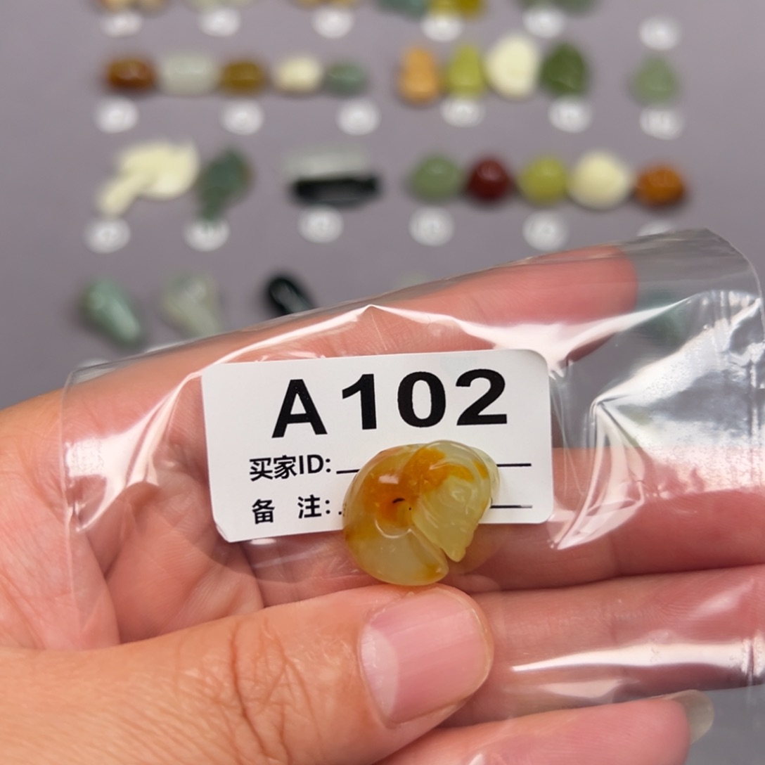 未镶嵌蛇纹石玉颈饰用****7
