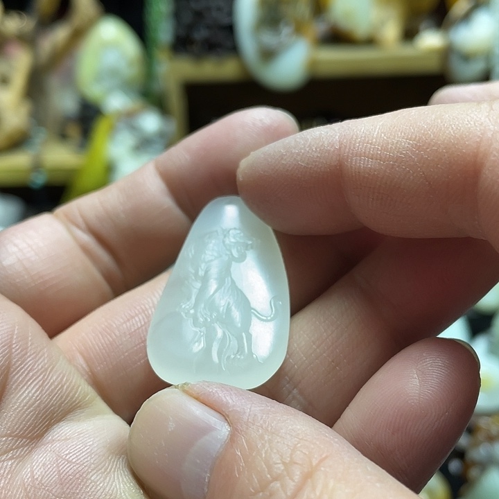 和田玉（糖玉）未镶嵌颈饰