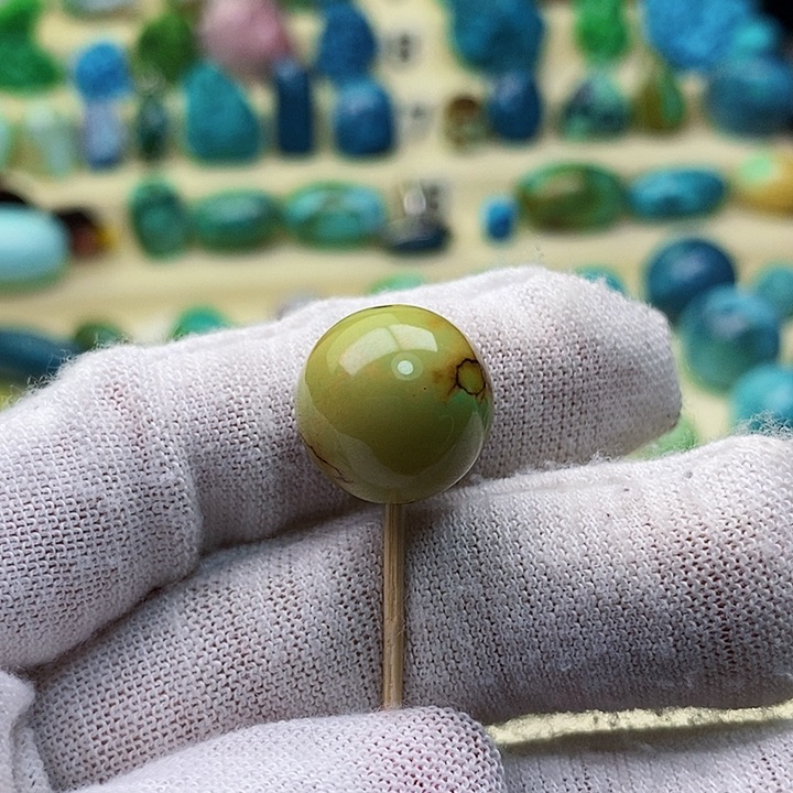 绿松石配饰未镶嵌