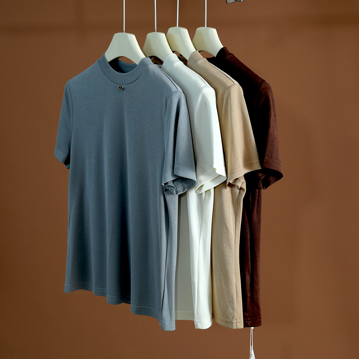 01032  【奢感】柜货 精裁~休闲百搭时尚显瘦纯色醋酸简约圆领T恤