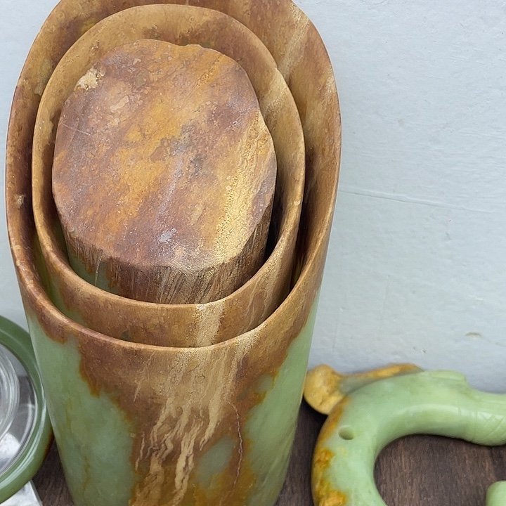 岫岩河磨玉（透闪石质玉）未镶嵌摆件