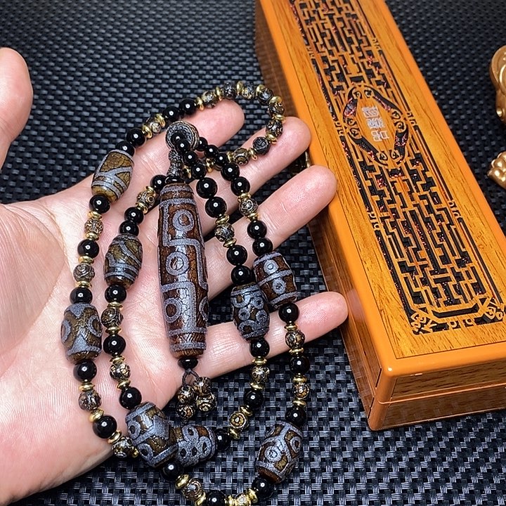 大***叔未镶嵌手链玛瑙/玉髓