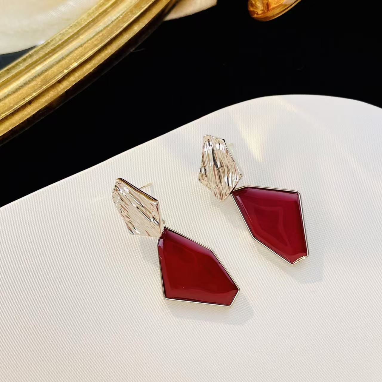 铜合金耳饰 a41【安可拉红几何耳环】气质精致锤纹几何耳环50956