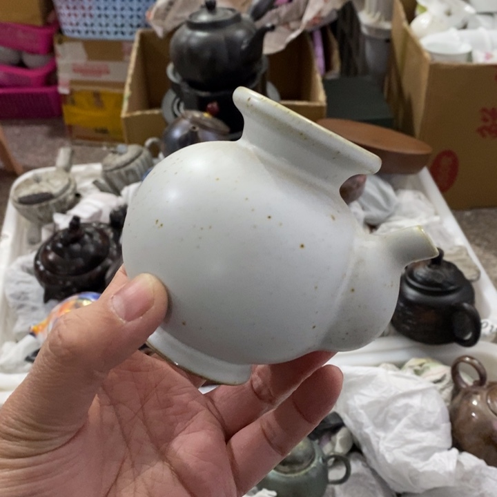 陶瓷艺术品及陶瓷壶