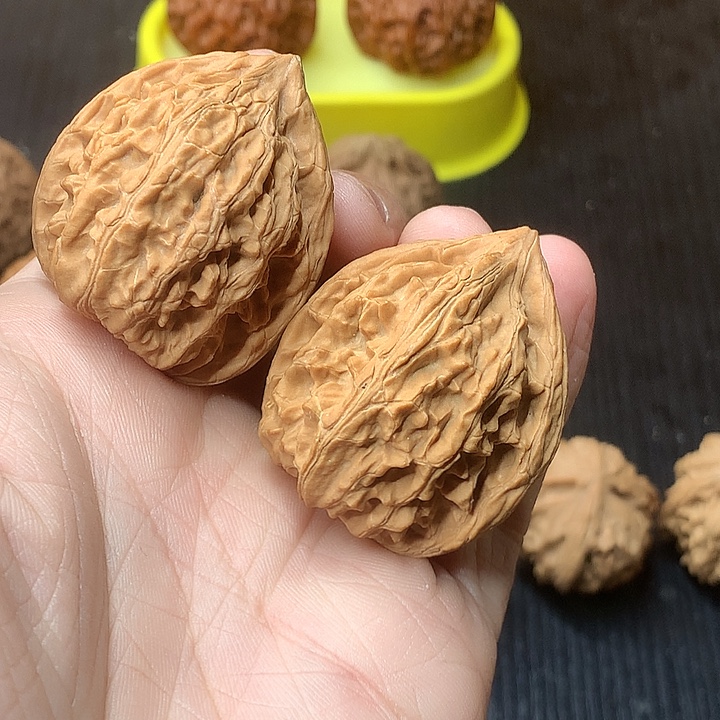 吊坠文玩核桃36 文山