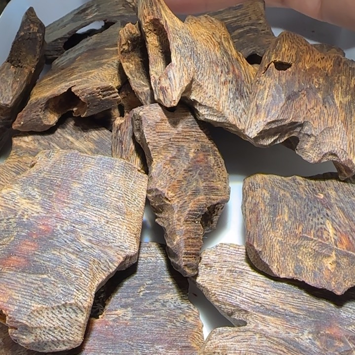 沉香手把件海南老白棋沉水块料100克