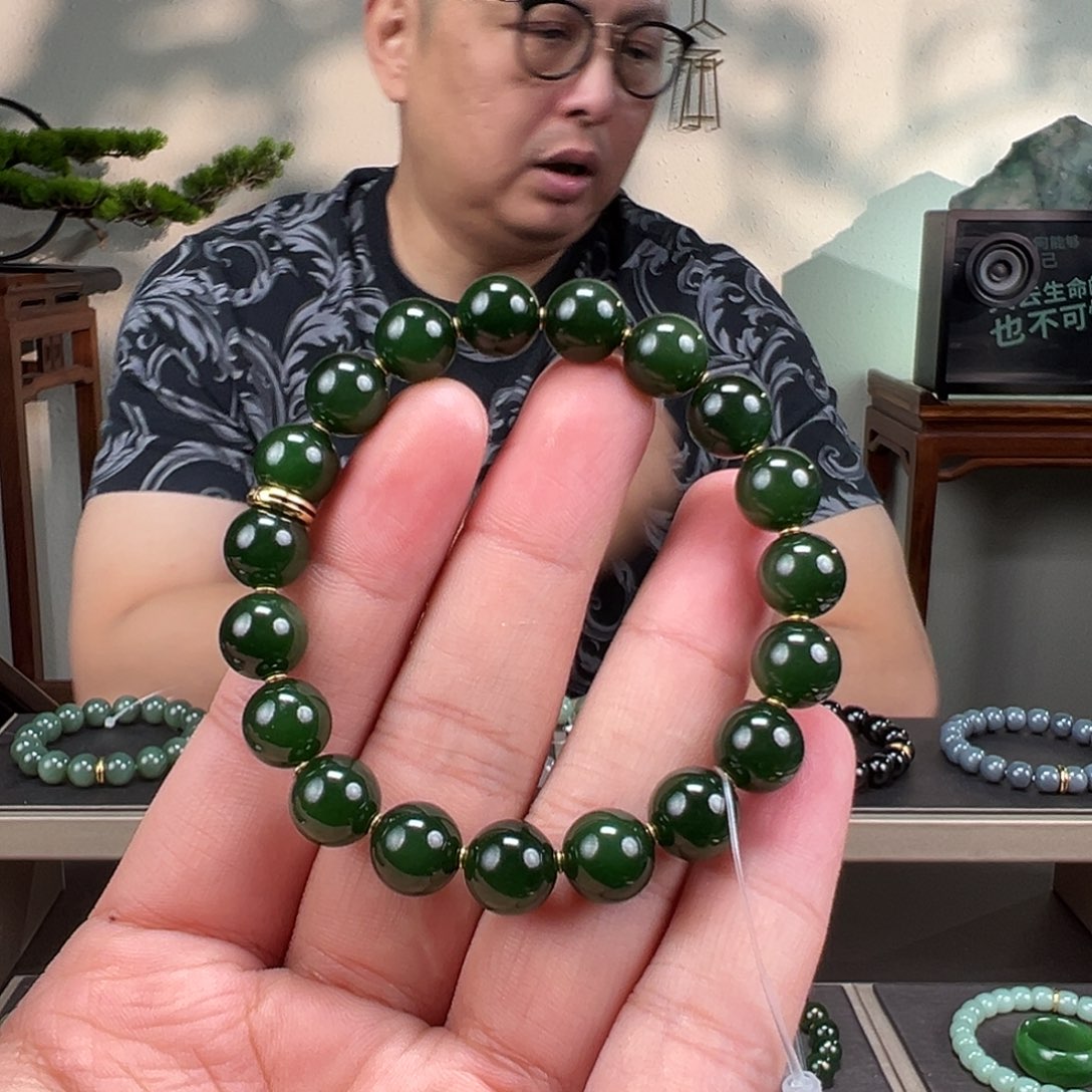 安***Z和田玉未镶嵌手链卡10mm藏物菠菜绿