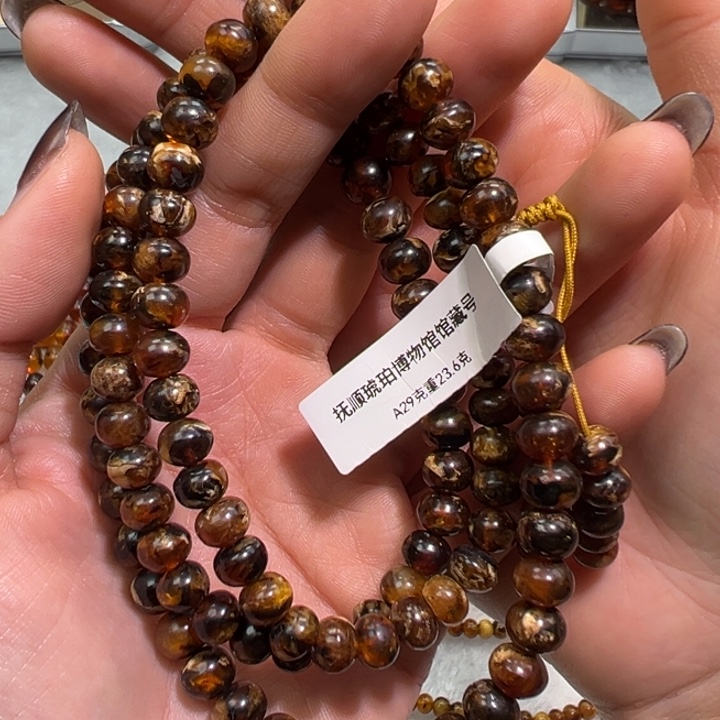 琥珀未镶嵌裸石抚顺琥珀花蜡溶洞7m