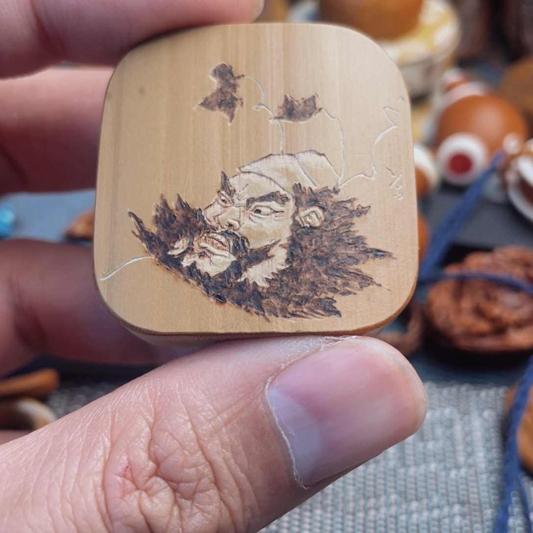 橄榄核手串/手链老****赁核