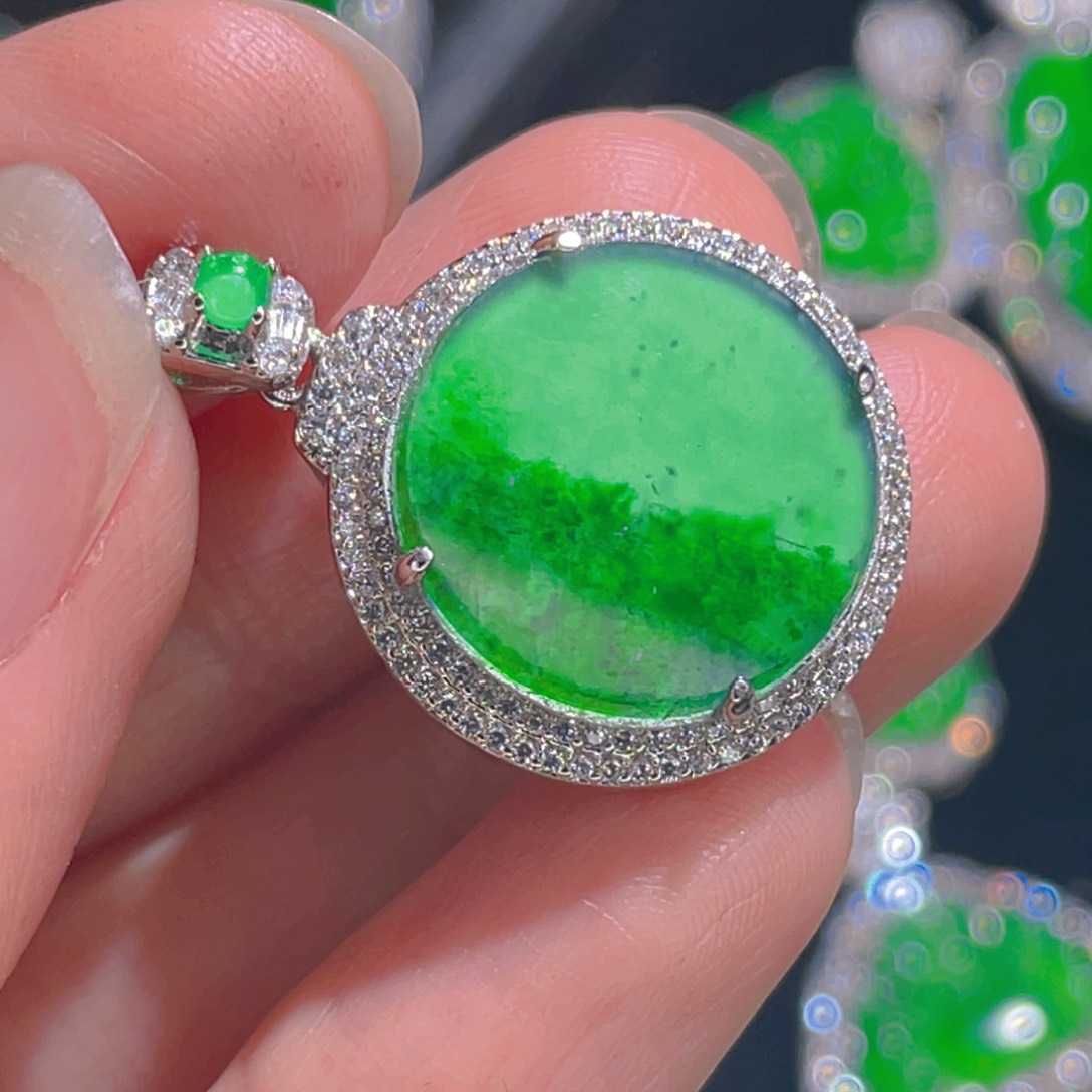 翡翠吊坠(不含链)未镶嵌