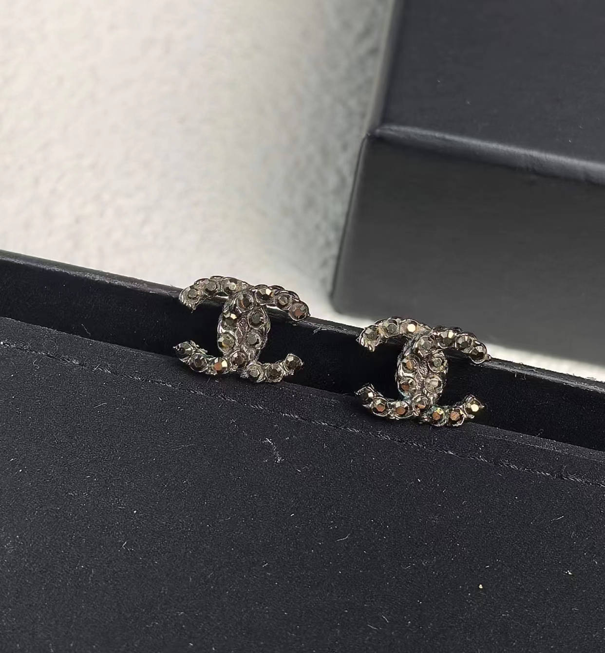 95新 Chanel/香奈儿 枪色双c钻钻耳钉 18164788