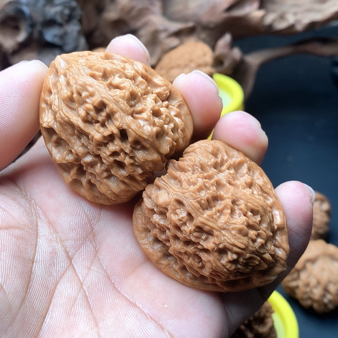 文玩核桃把件超好08三角疆41