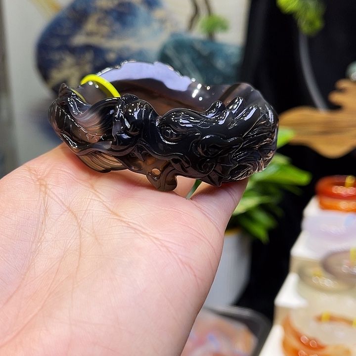 玛瑙/玉髓手镯未镶嵌