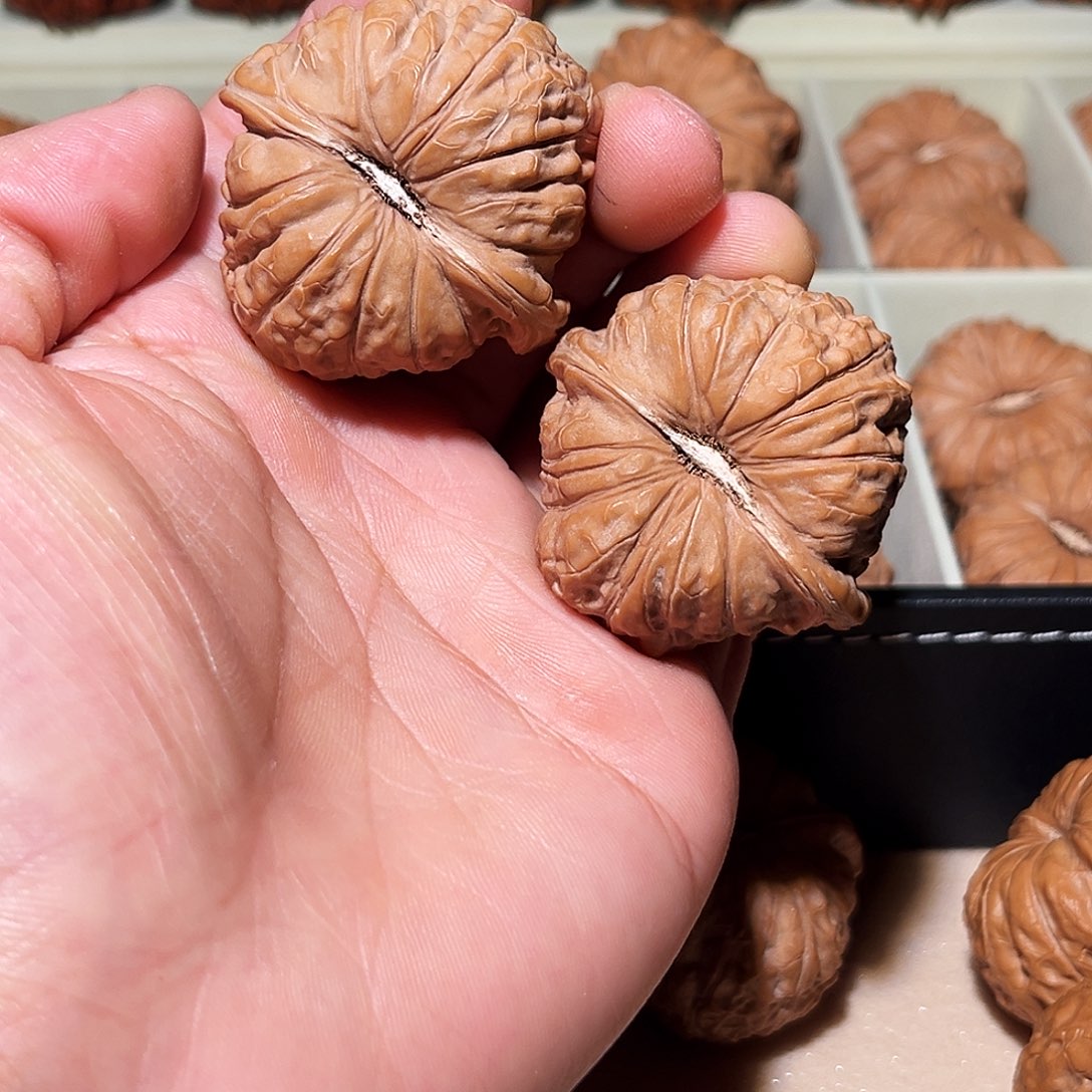 用***6文玩核桃吊坠608   用户 298