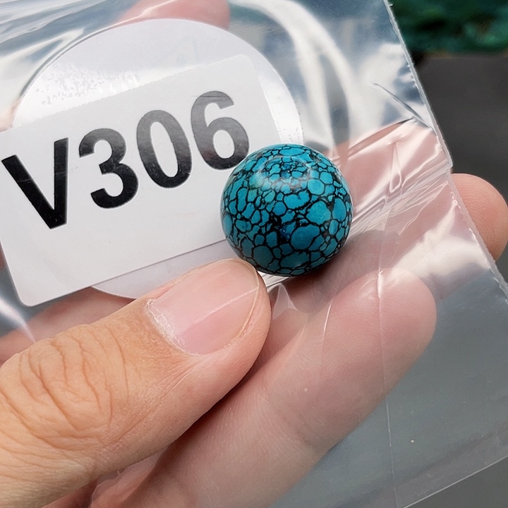 湖北十堰原矿绿小松