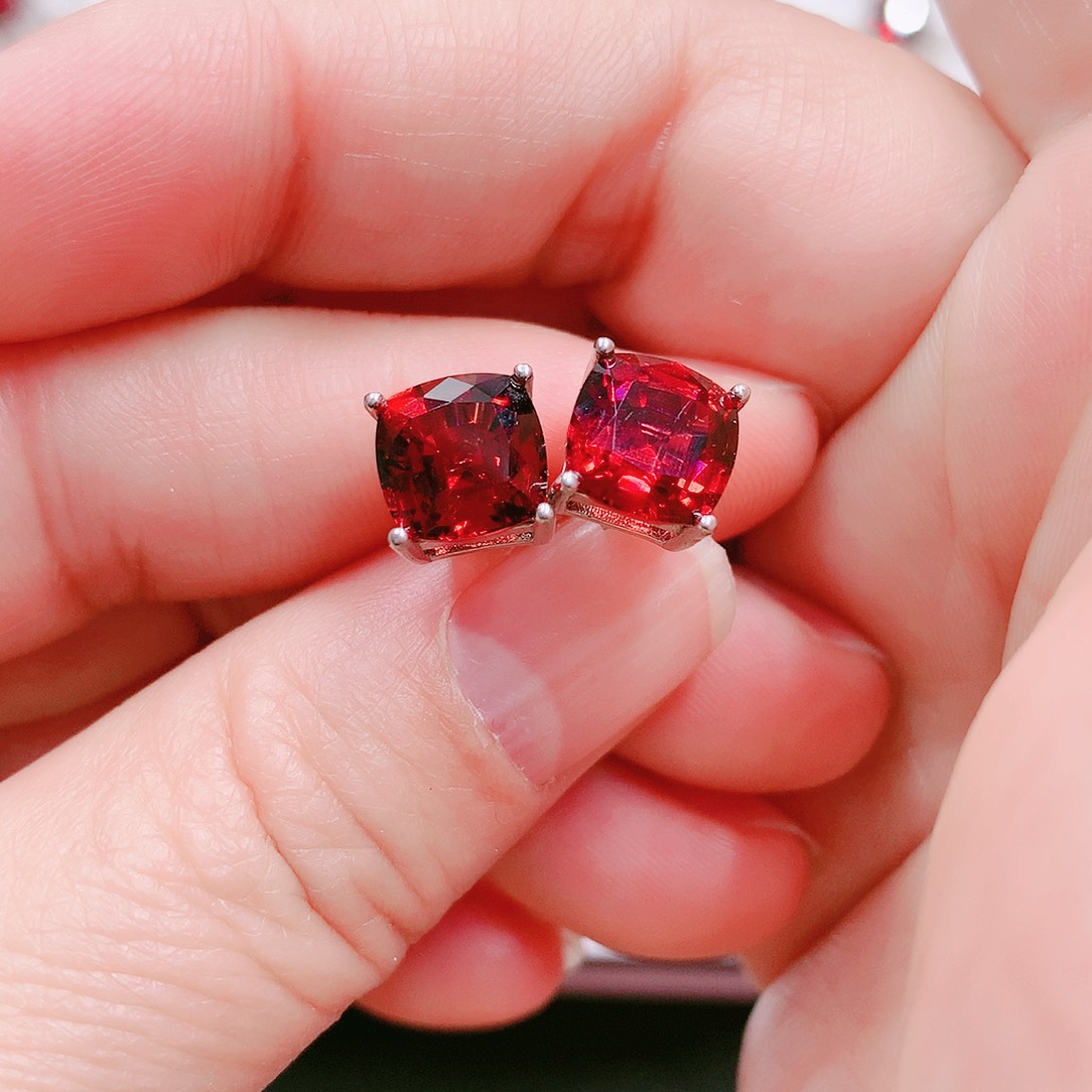 石榴石耳钉银S925镶嵌