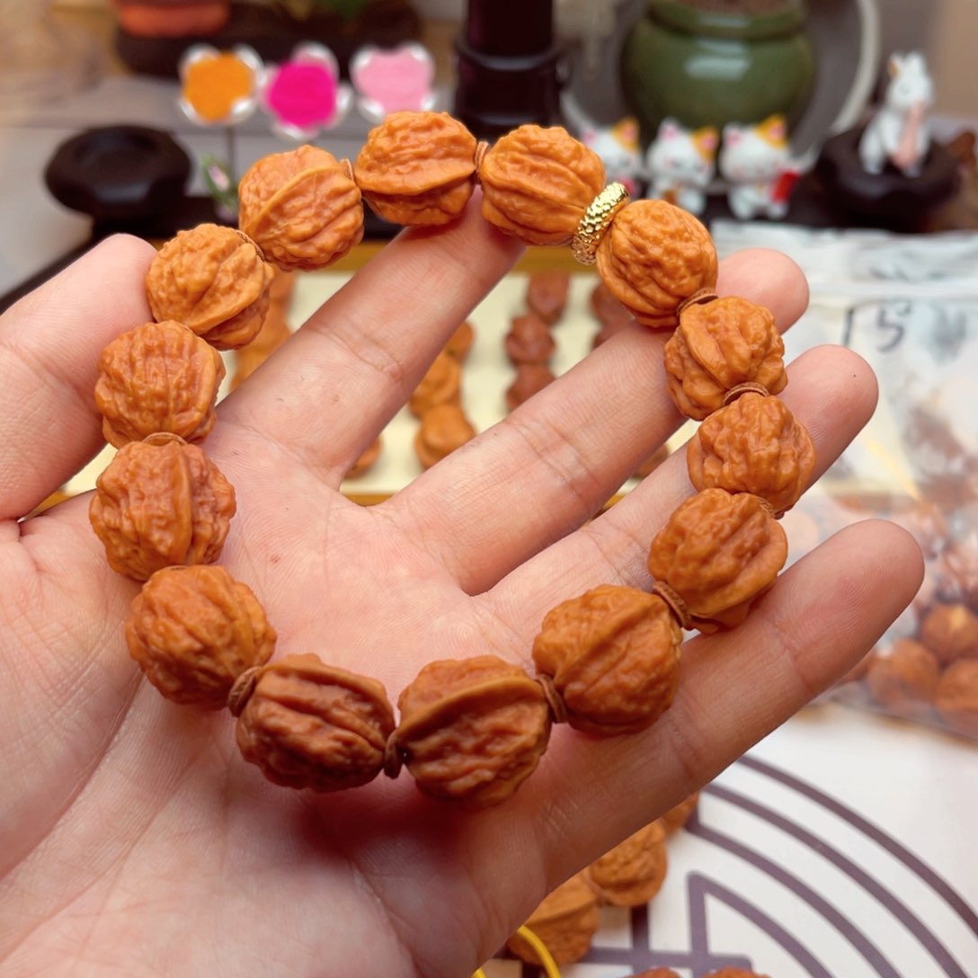 文玩核桃手串刘**.蛤蟆头