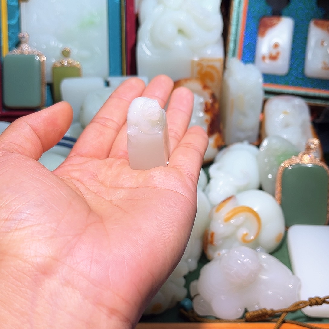 和田玉把件未镶嵌